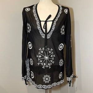 MUR MUR Cotton tunic / Cover up Embroidered BLACK and WHITE / MEDIUM